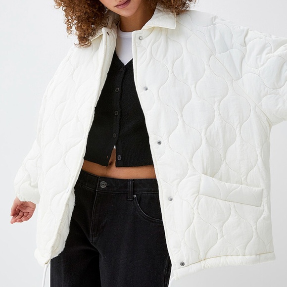 Grip & Co (sold by Simons) oversized white wavy topstitching quilted coat NWT - Picture 2 of 13